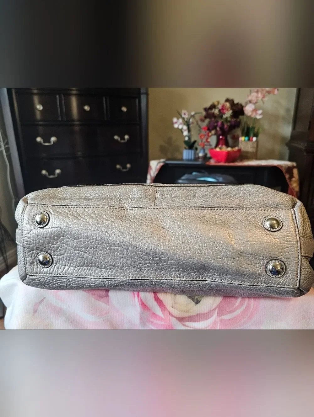 Coach stylish metallic